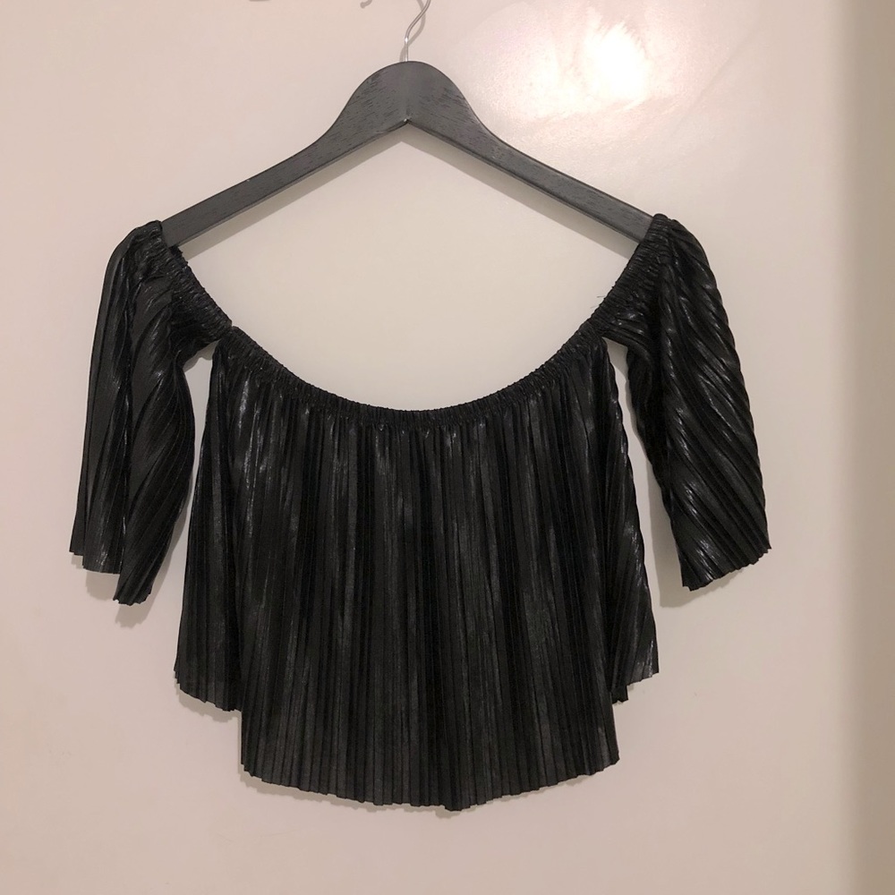 Off the Shoulder Crop Top
